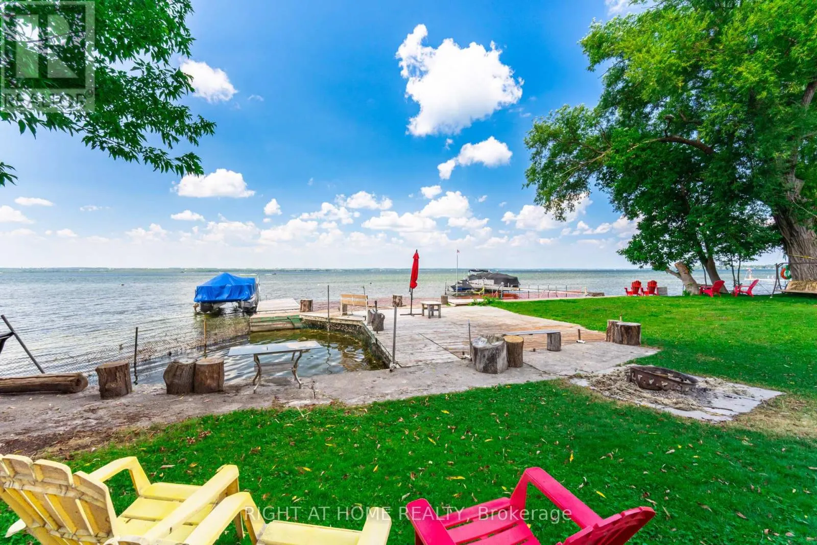 428 LAKE DRIVE S