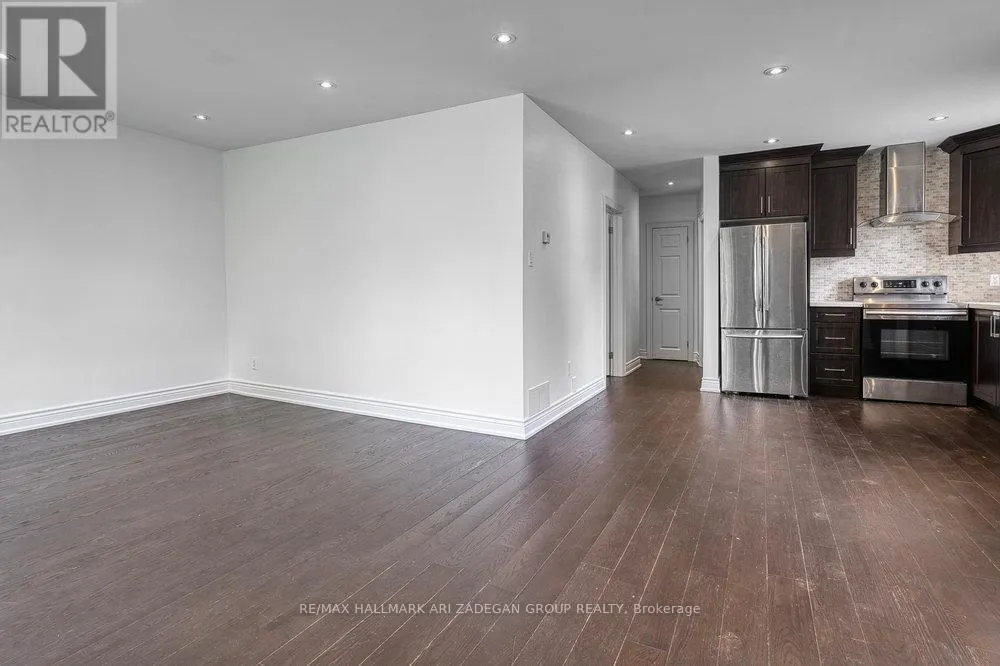402 CENTRE STREET E