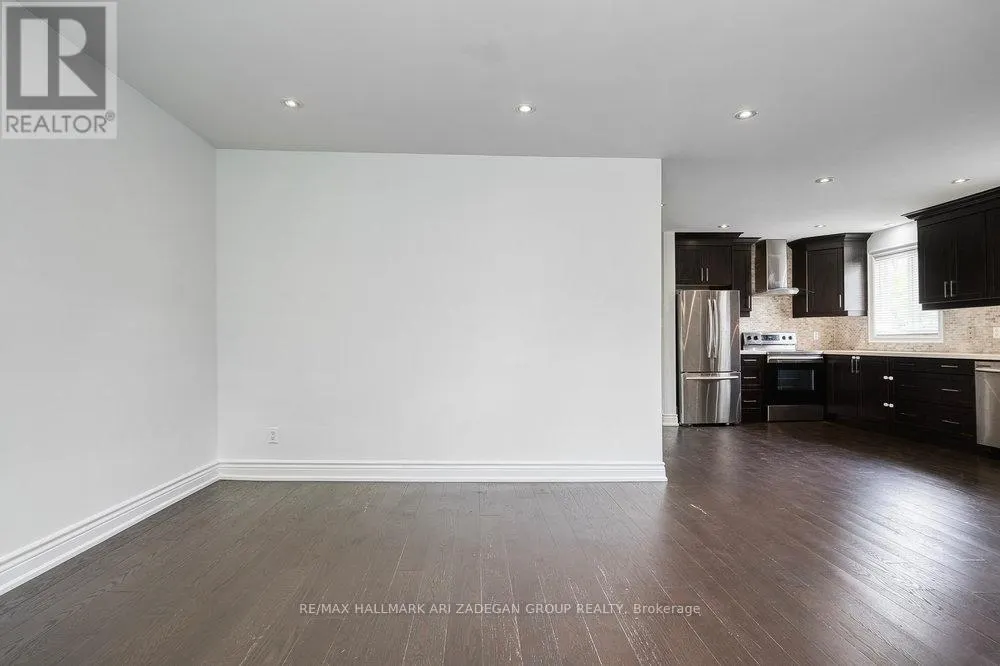 402 CENTRE STREET E