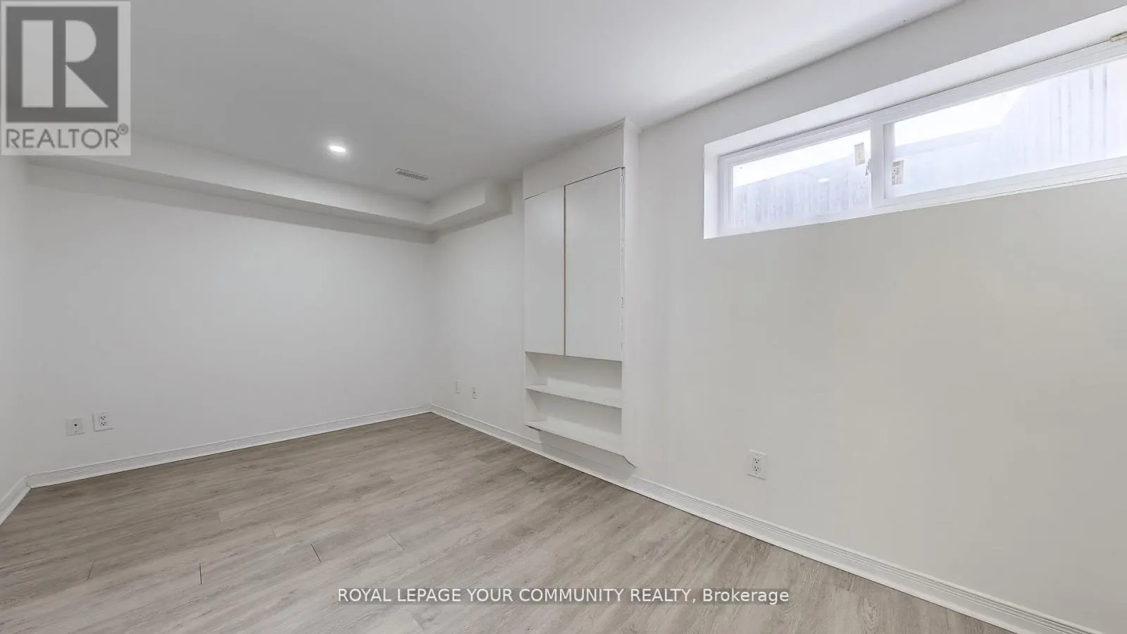 446 LYNETT CRESCENT