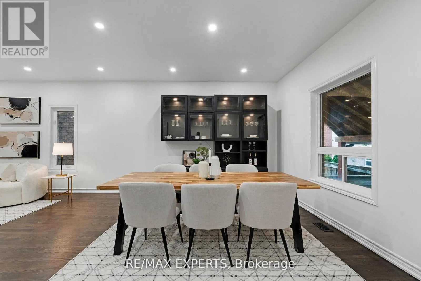 76 CETONA AVENUE