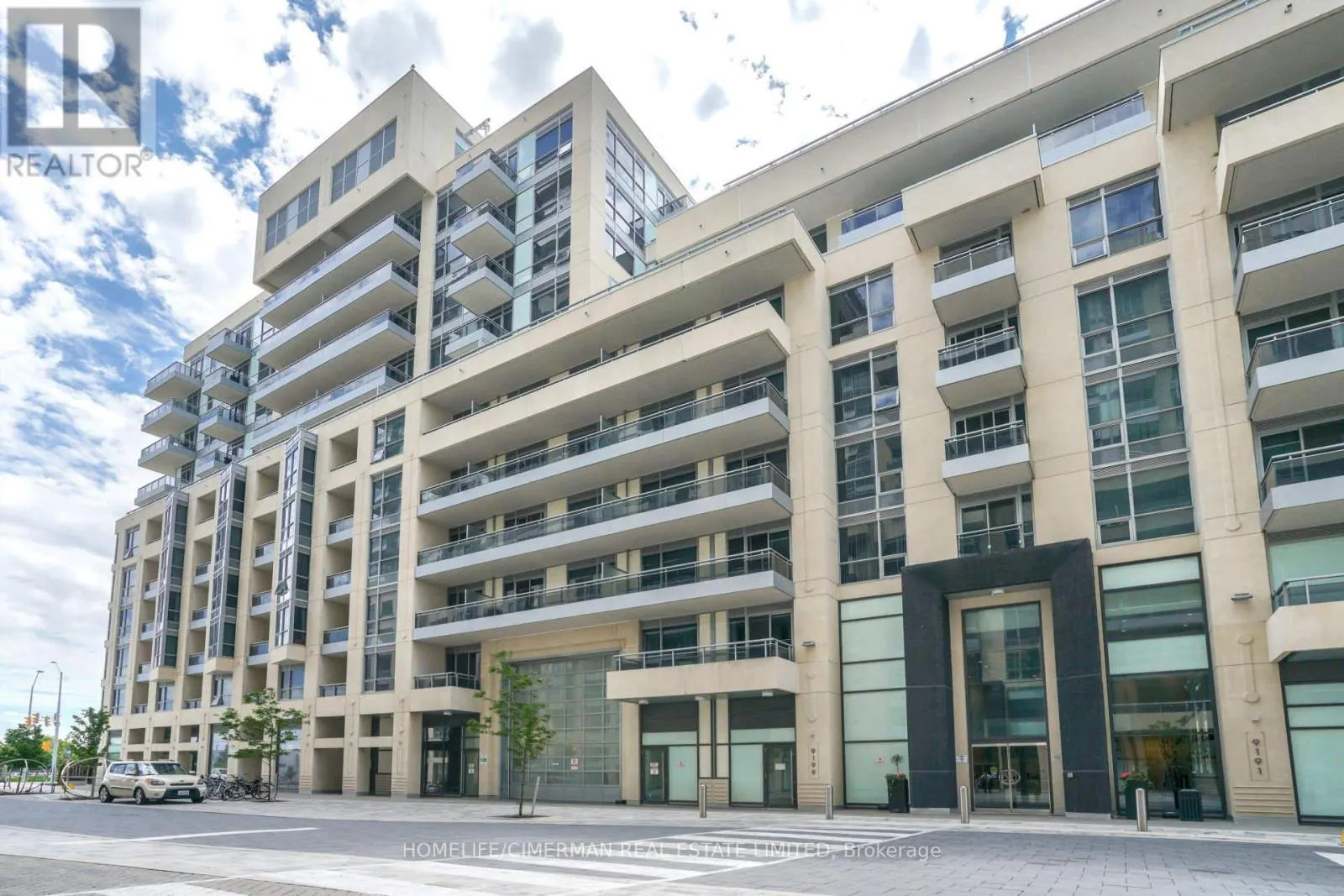 809 - 9199 YONGE STREET