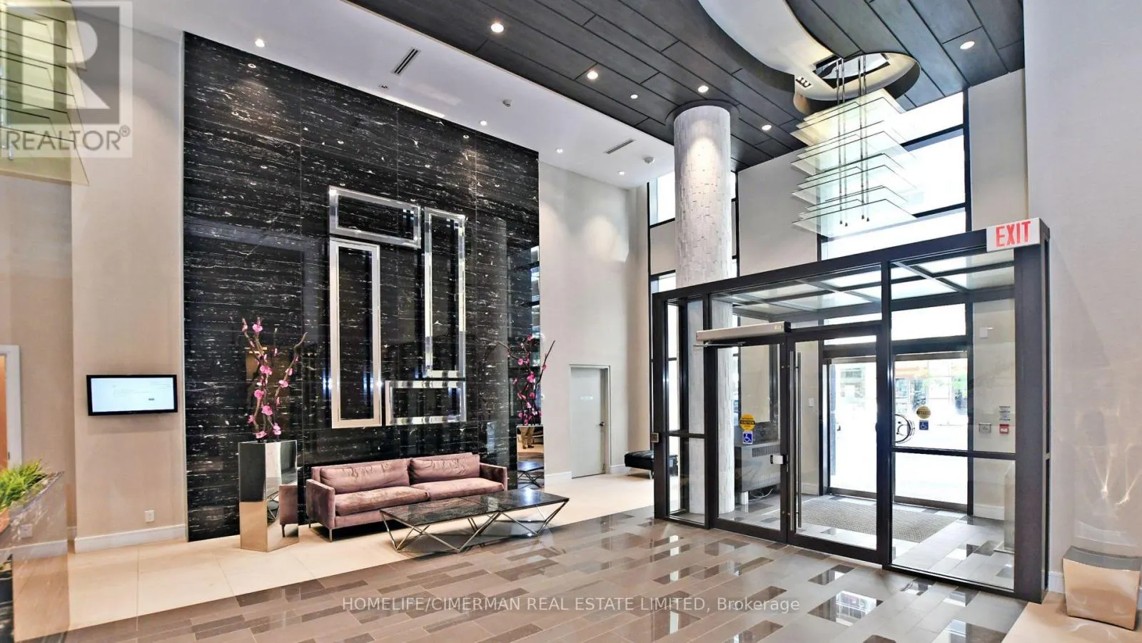 809 - 9199 YONGE STREET