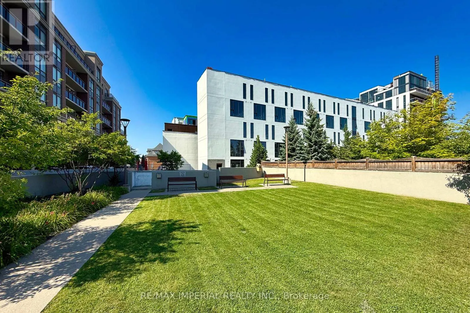 530 - 540 BUR OAK AVENUE