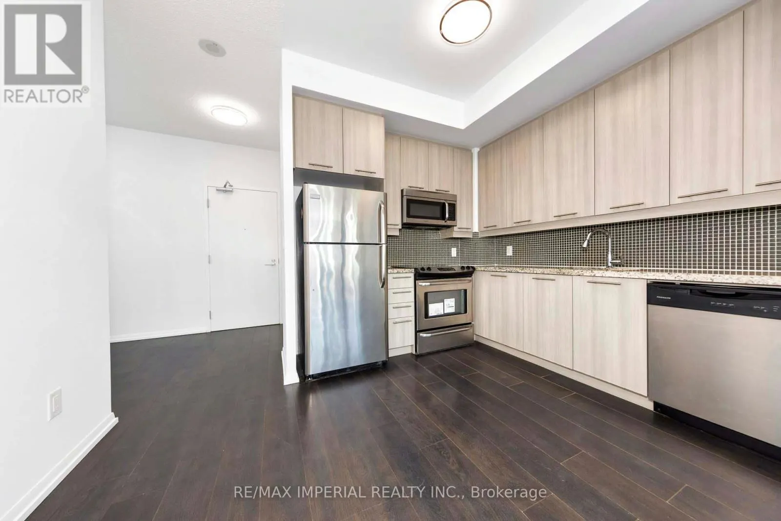 530 - 540 BUR OAK AVENUE