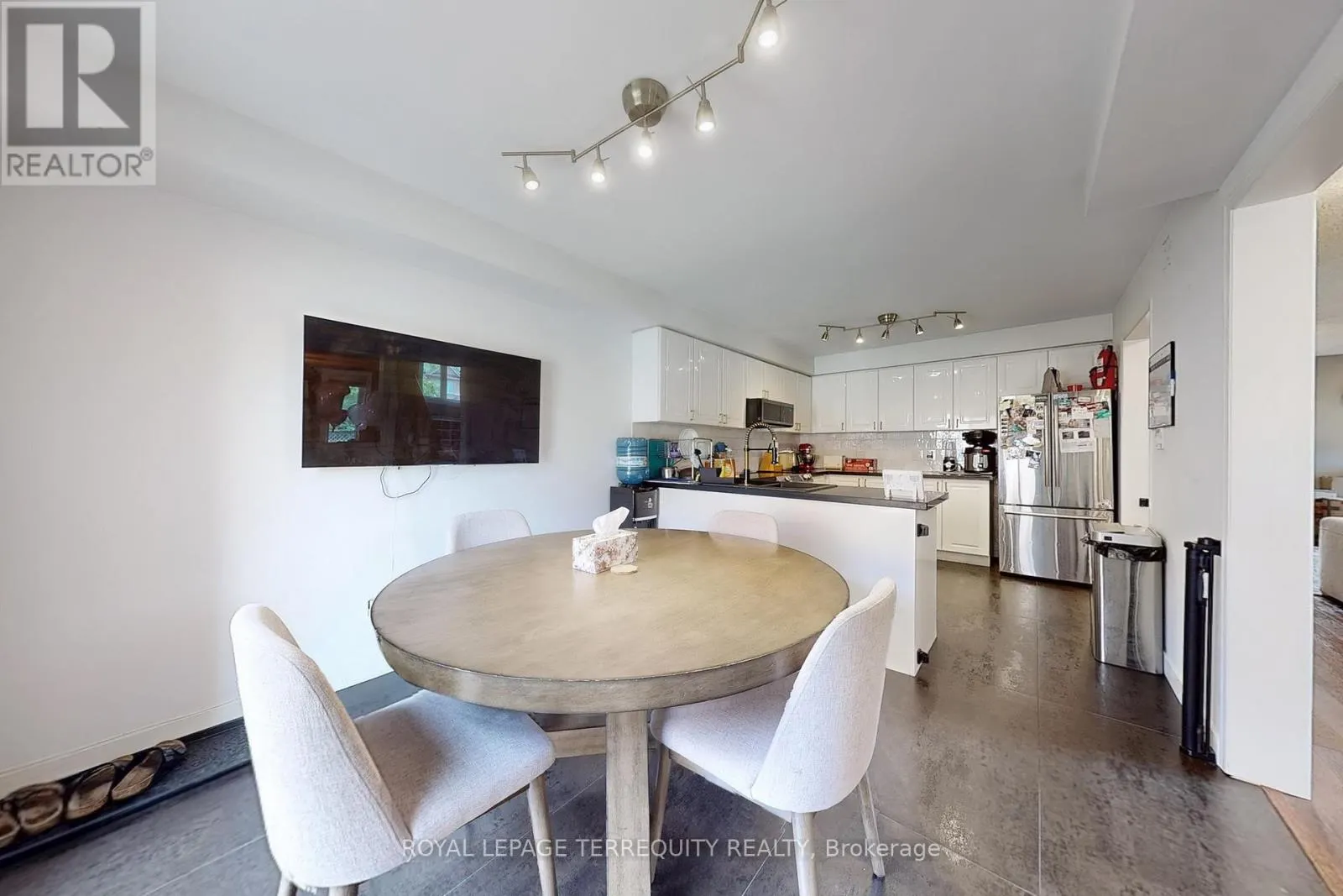65 LORRIDGE STREET