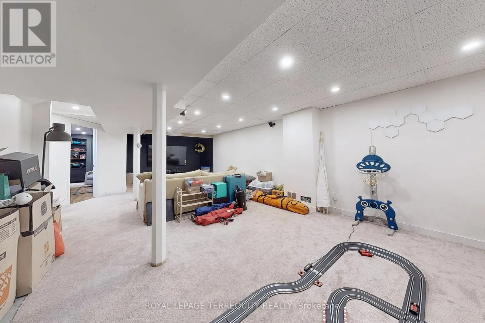 65 LORRIDGE STREET