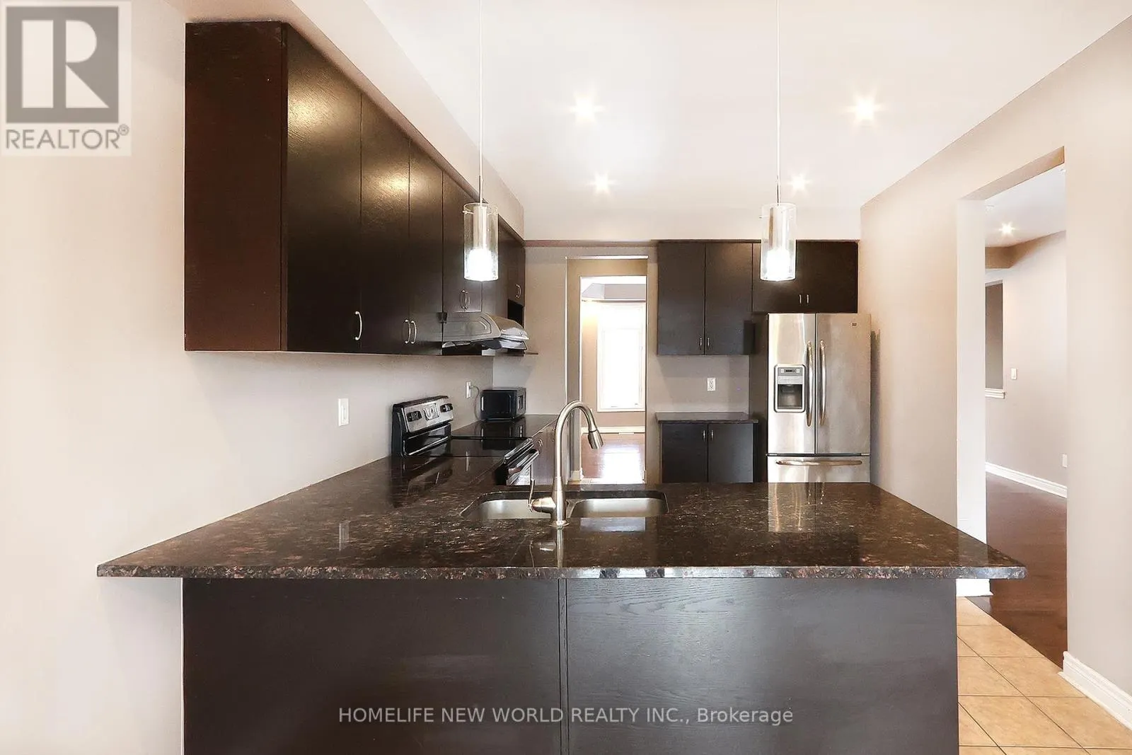 MASTER 3RD FL - 41 PULPWOOD CRESCENT