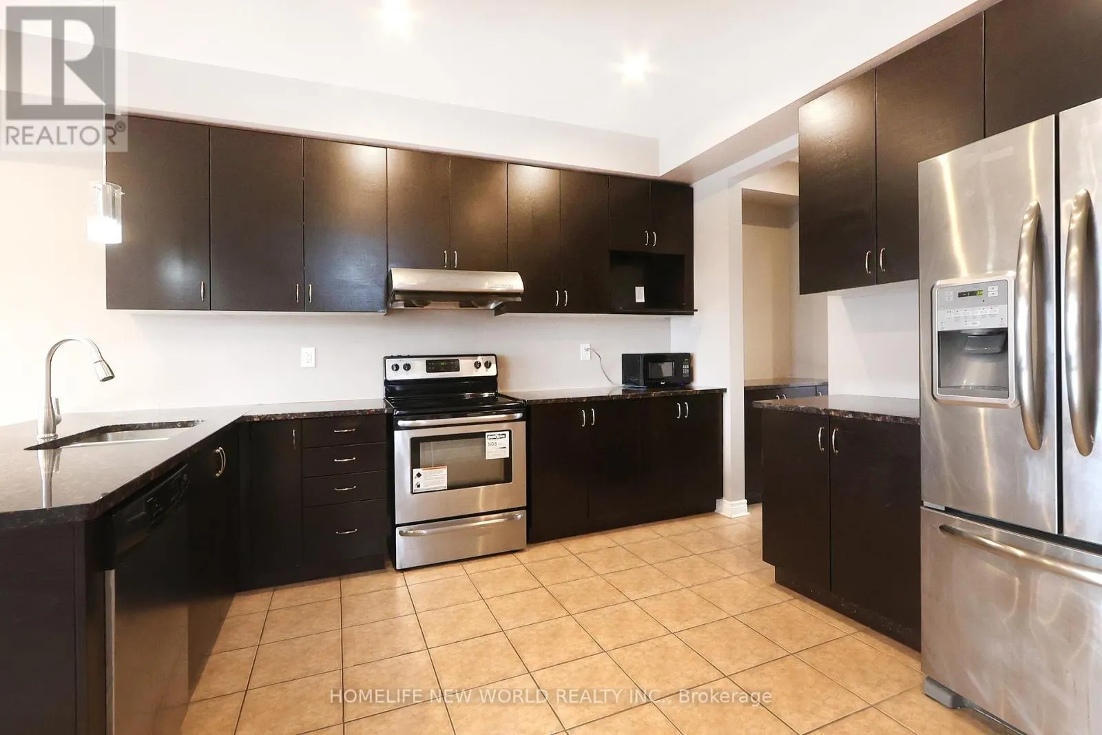 MASTER 3RD FL - 41 PULPWOOD CRESCENT