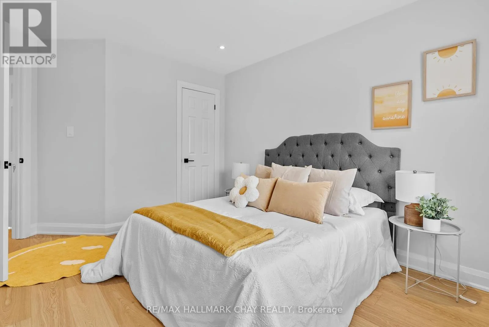 UPPER - 110 GLENDOWER CRESCENT