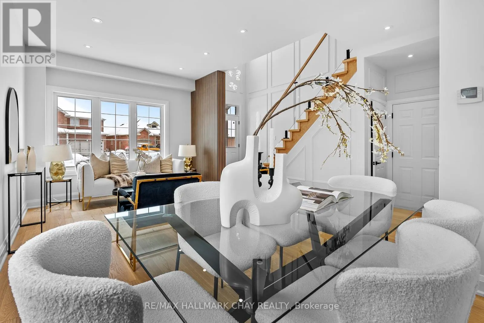 UPPER - 110 GLENDOWER CRESCENT