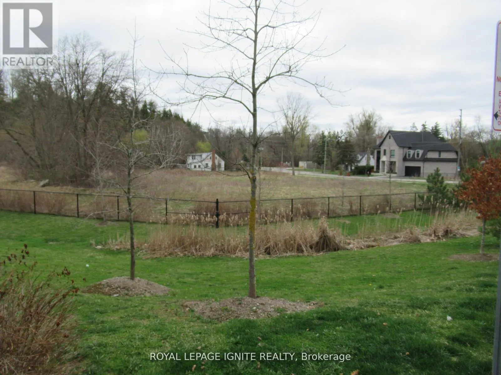 13 - 196 PINE GROVE ROAD