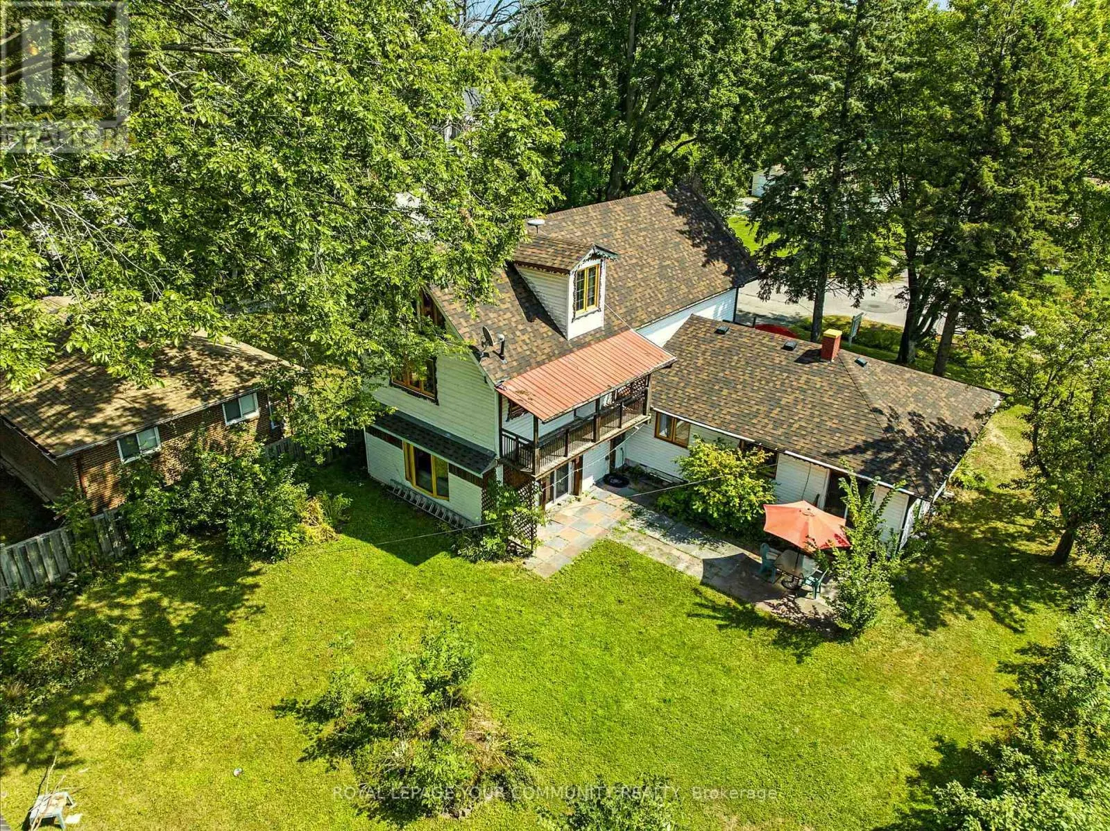 204 WOODLAND AVENUE