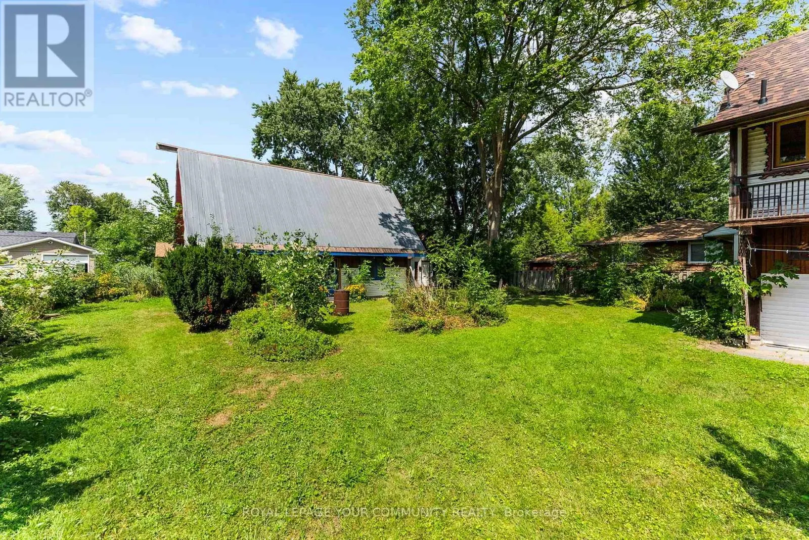 204 WOODLAND AVENUE