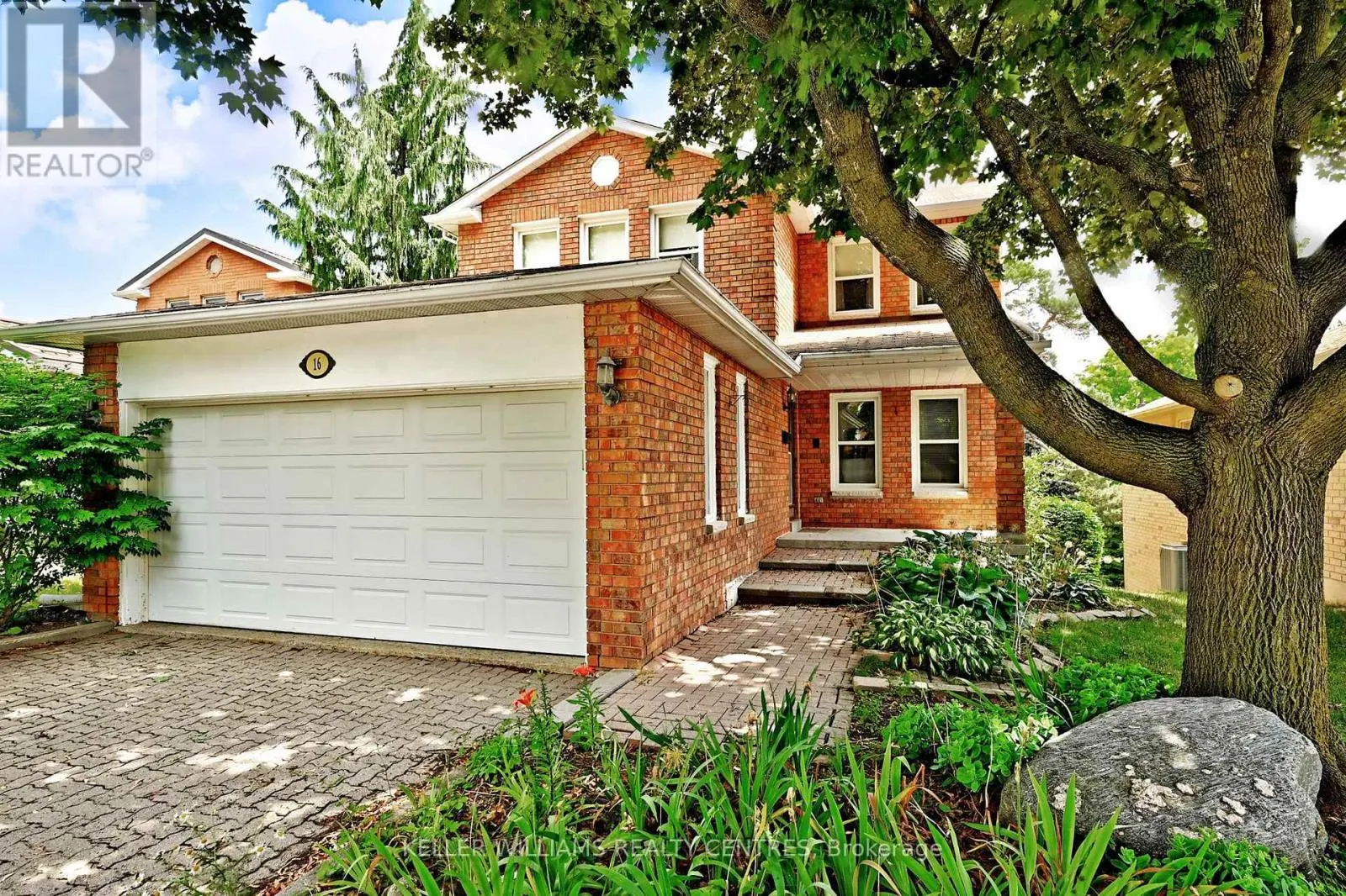16 LANEWOOD DRIVE