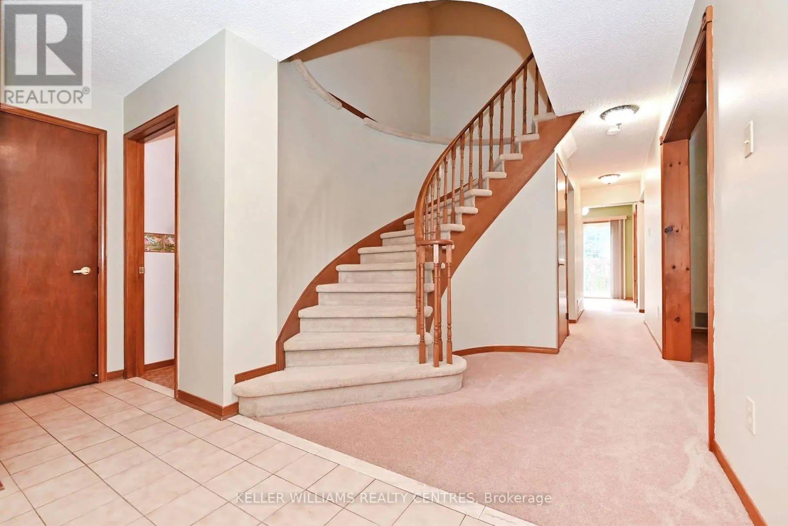 16 LANEWOOD DRIVE