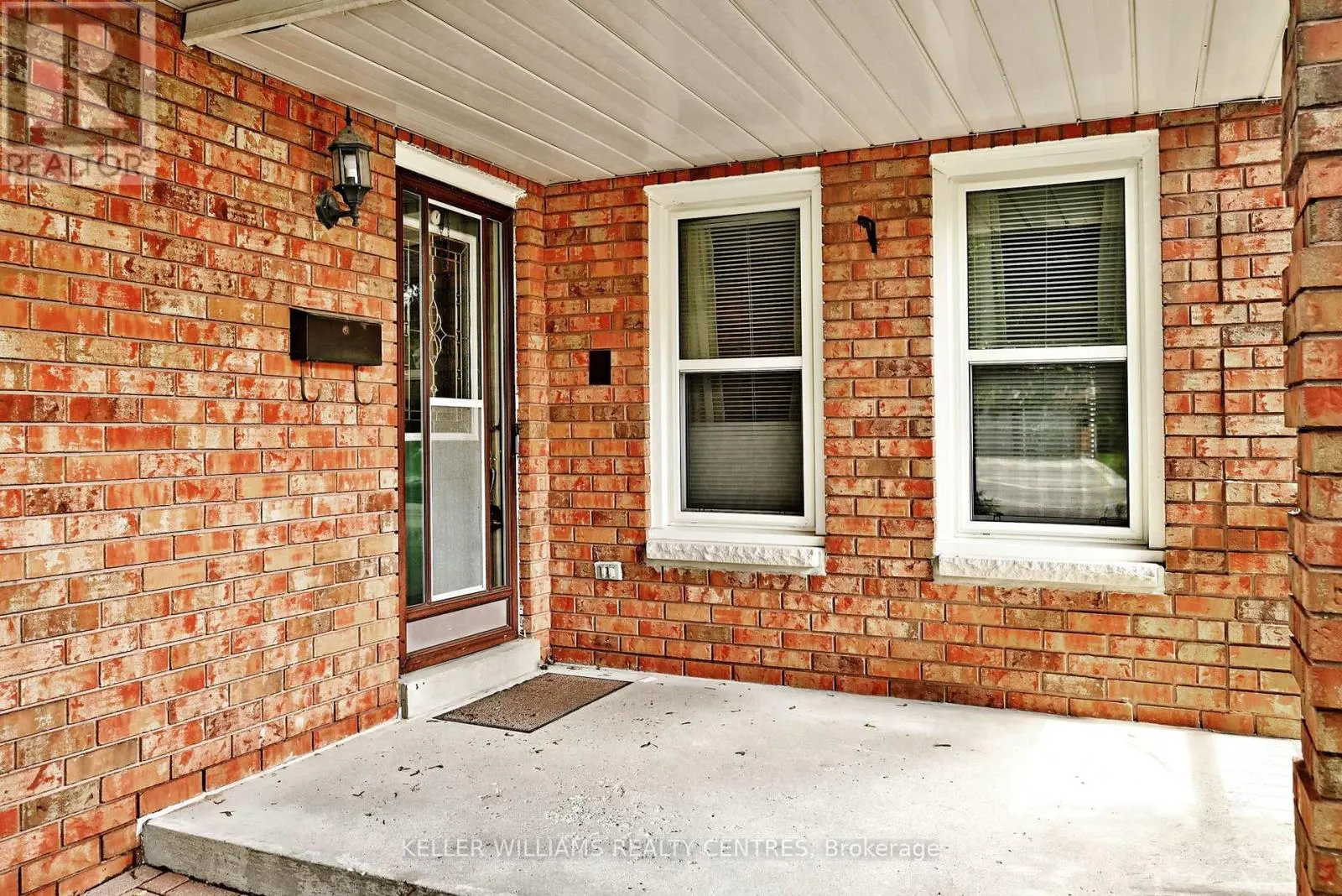 16 LANEWOOD DRIVE