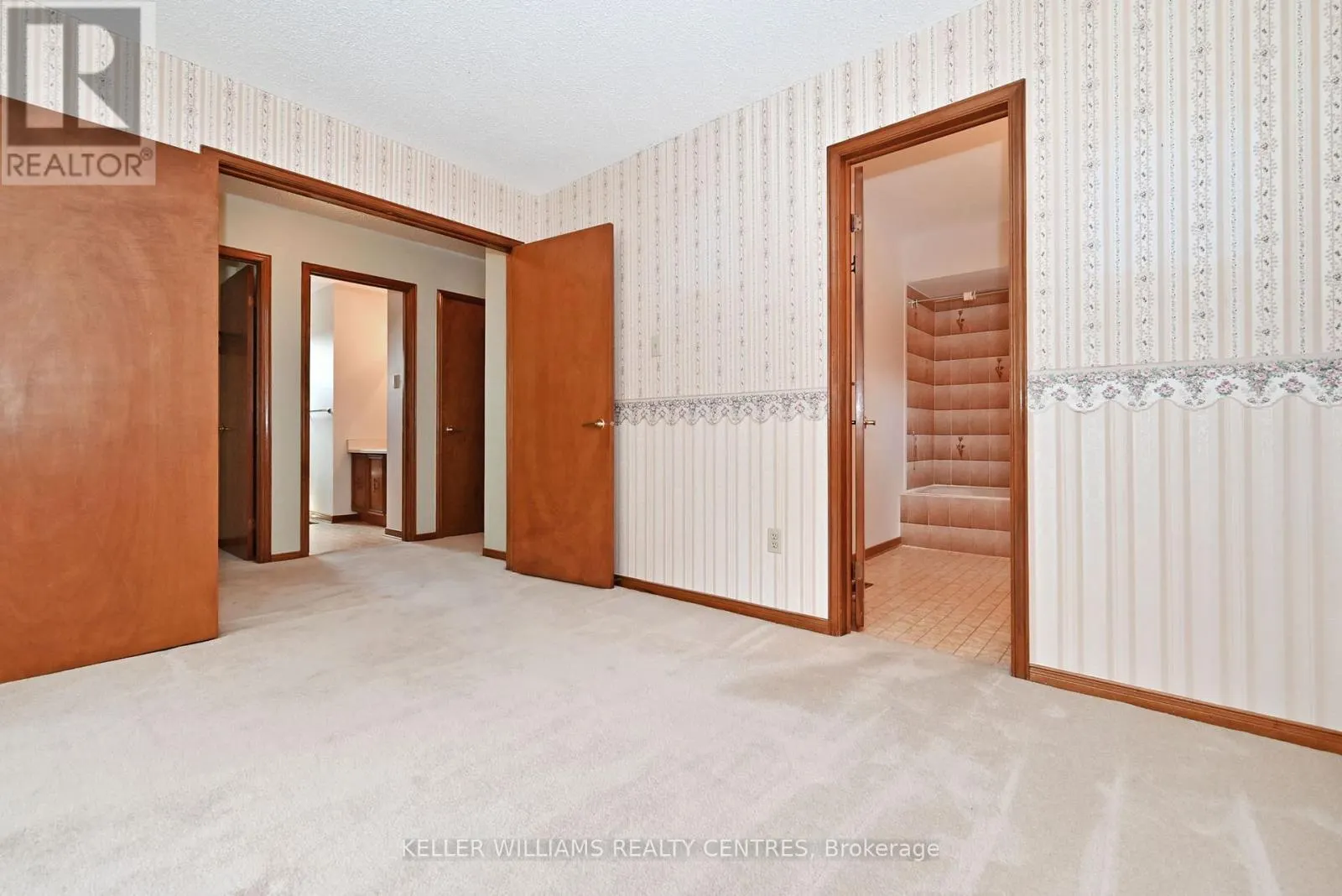 16 LANEWOOD DRIVE
