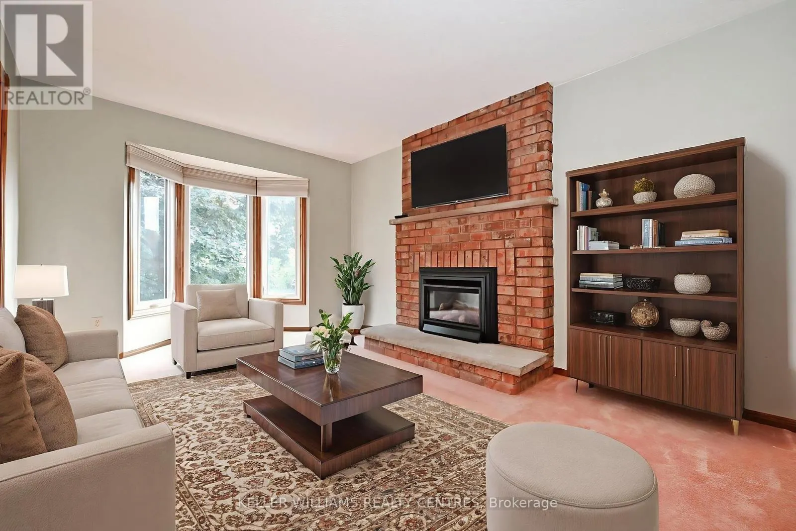 16 LANEWOOD DRIVE