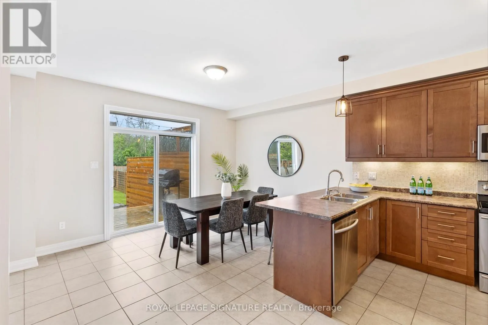 1668 METRO ROAD