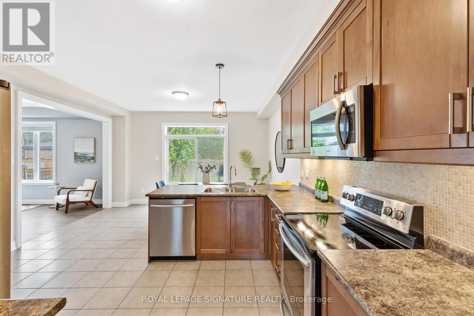 1668 METRO ROAD