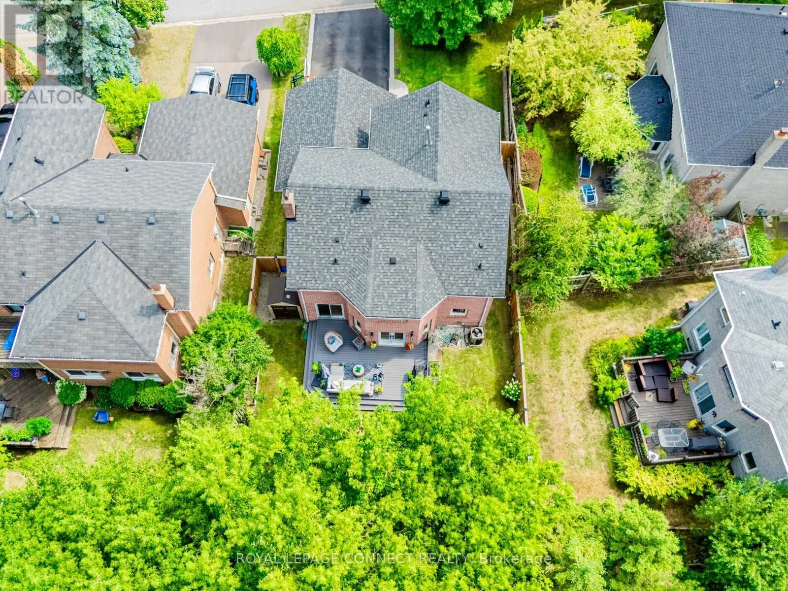 42 LYNDHURST DRIVE