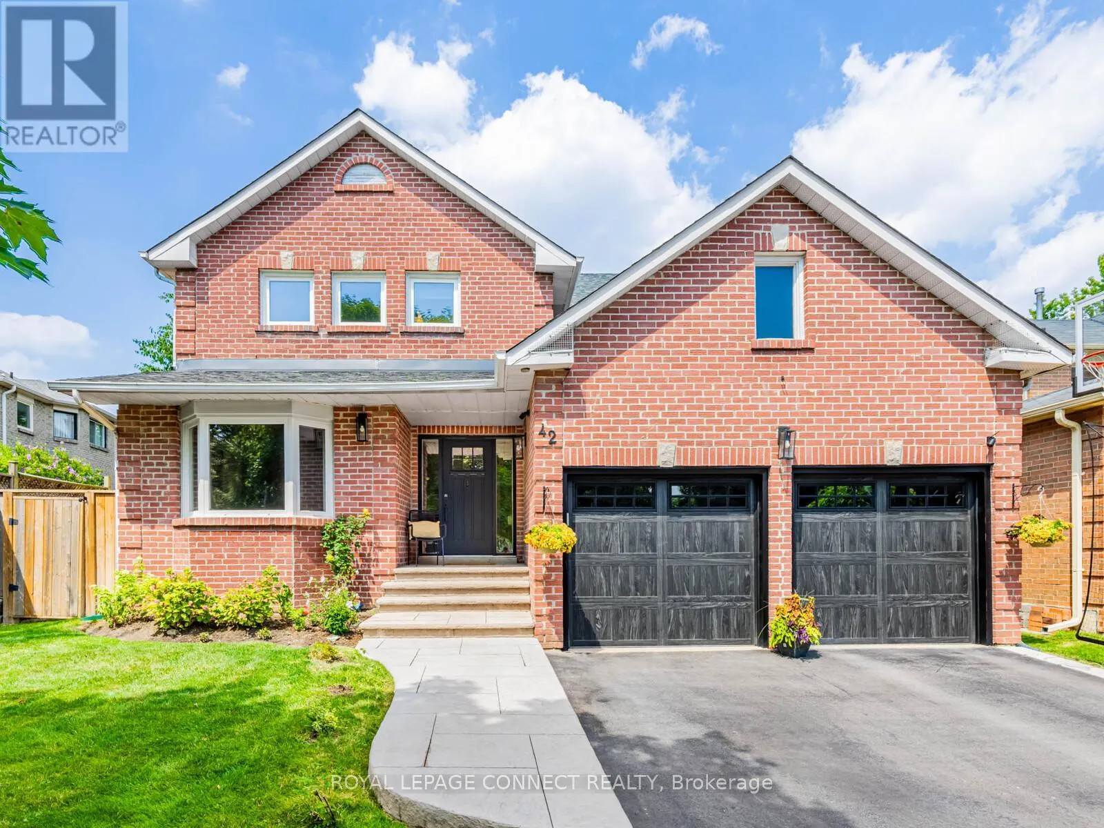 42 LYNDHURST DRIVE
