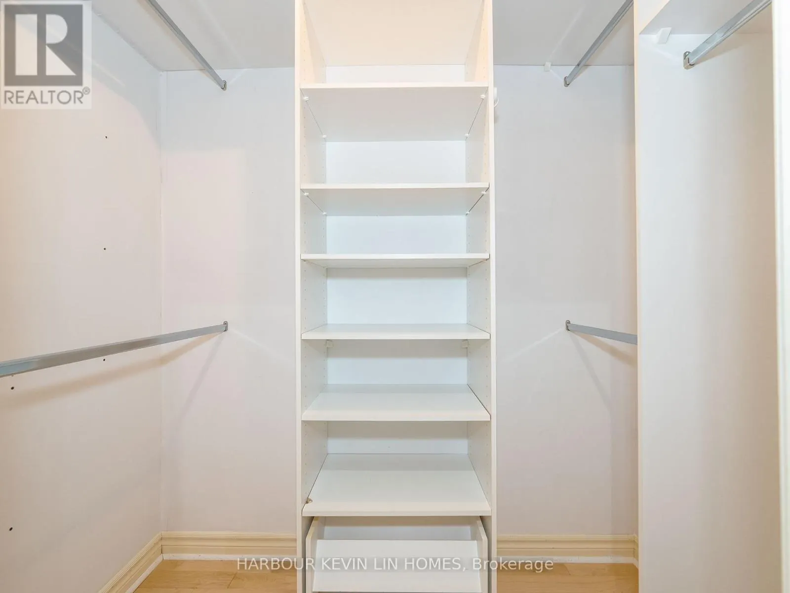 39 MONTCLAIR ROAD
