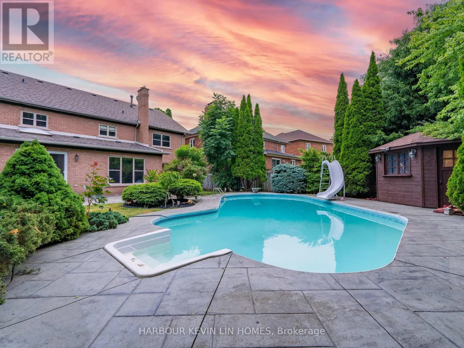 39 MONTCLAIR ROAD