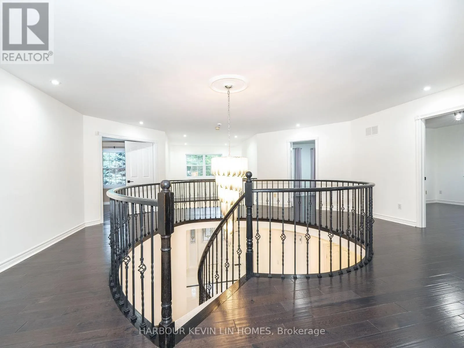39 MONTCLAIR ROAD