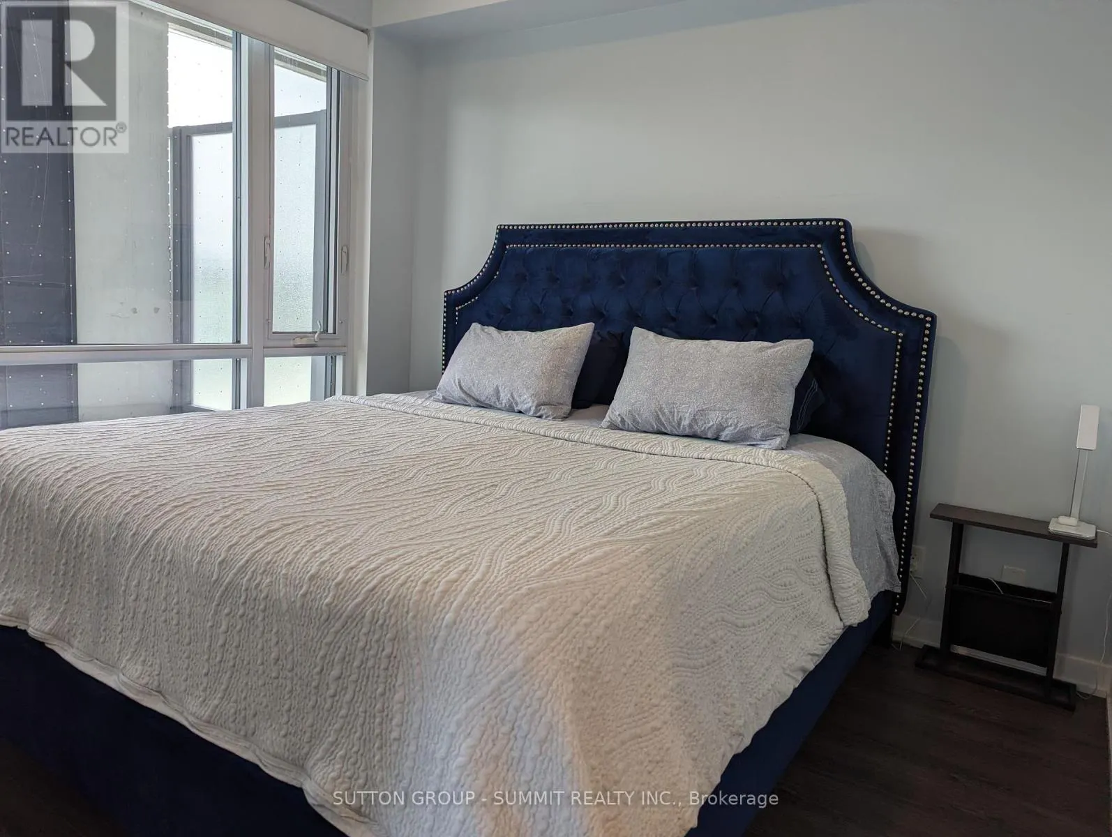 204 - 7950 BATHURST STREET