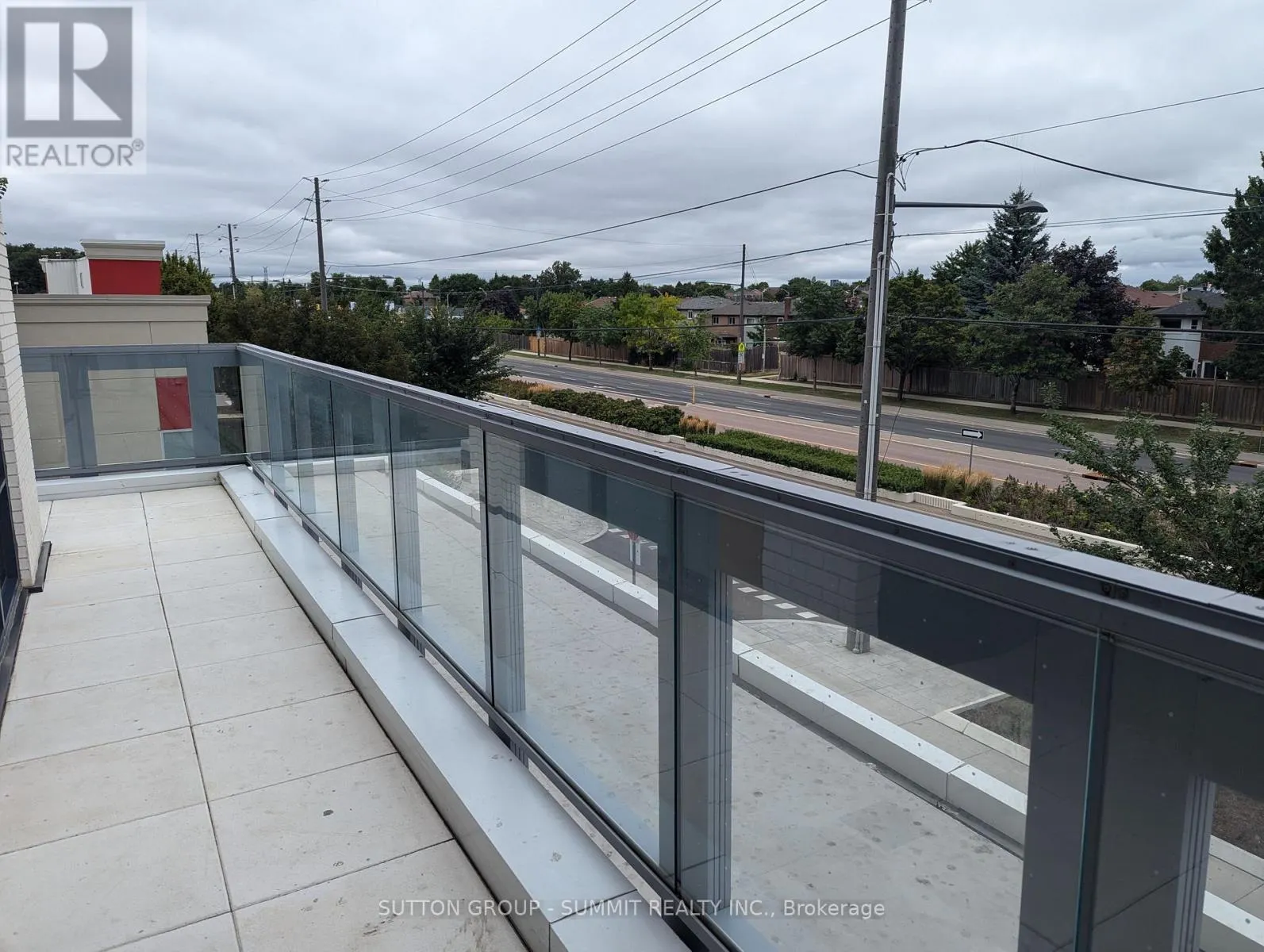 204 - 7950 BATHURST STREET