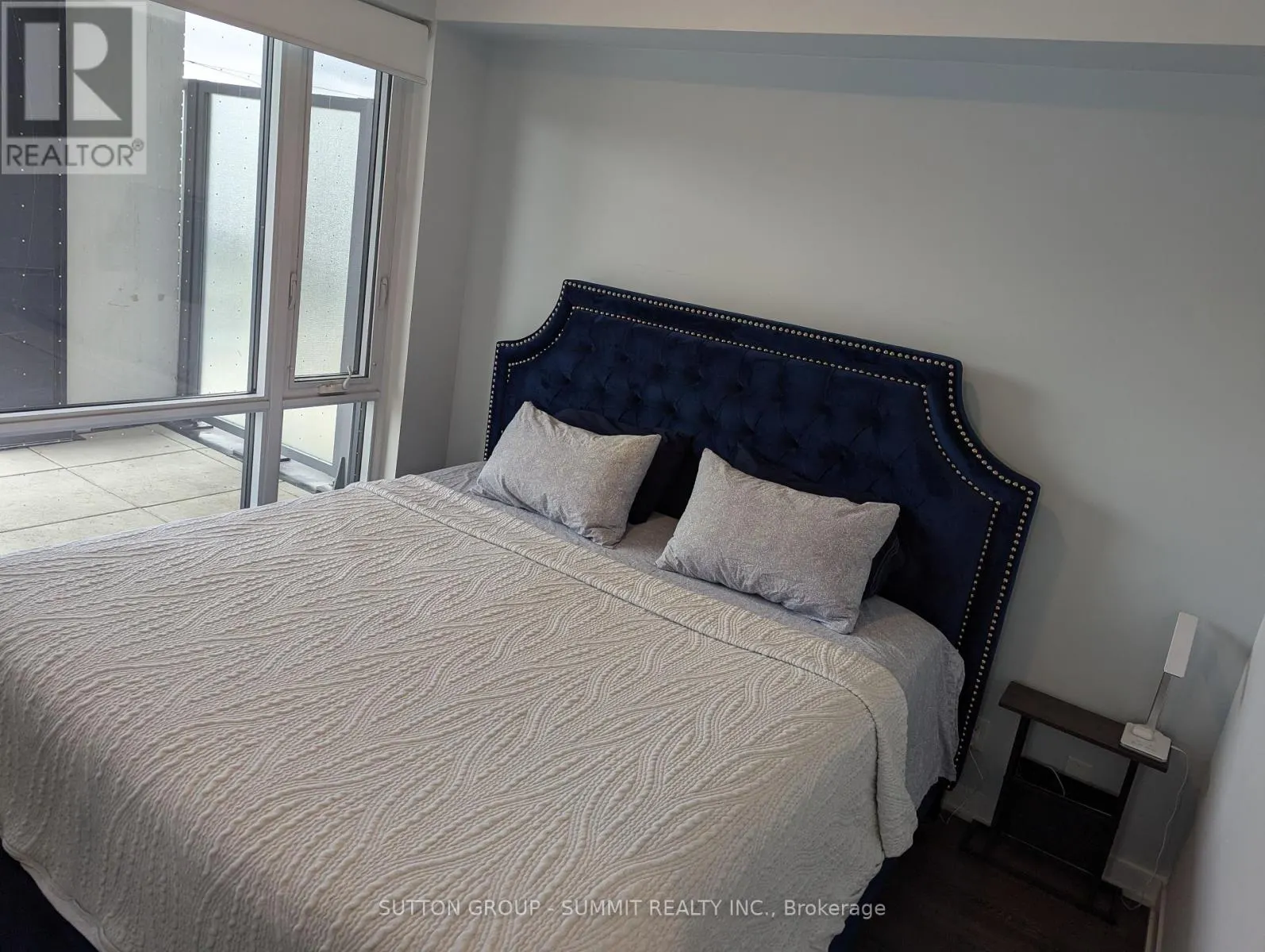 204 - 7950 BATHURST STREET