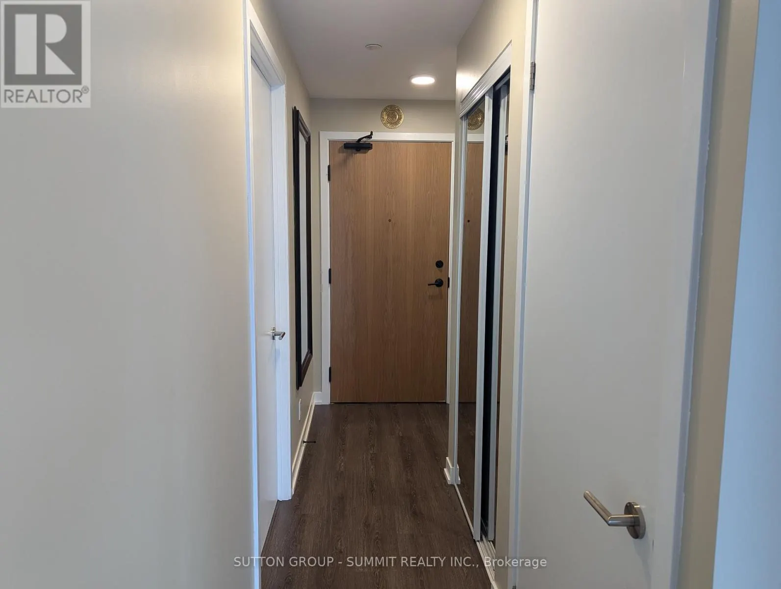 204 - 7950 BATHURST STREET