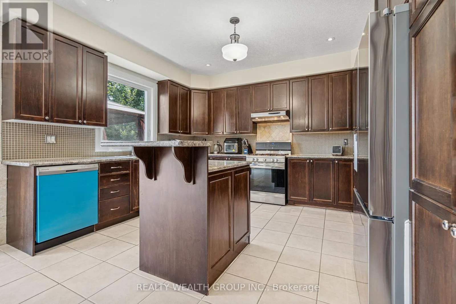 896 BOOTH AVENUE