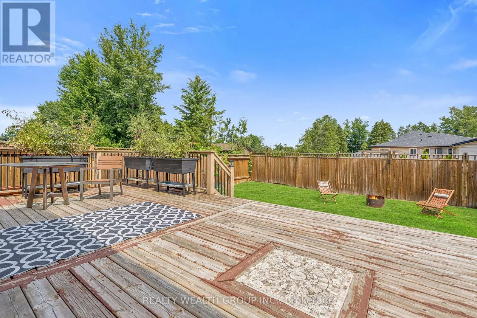 896 BOOTH AVENUE