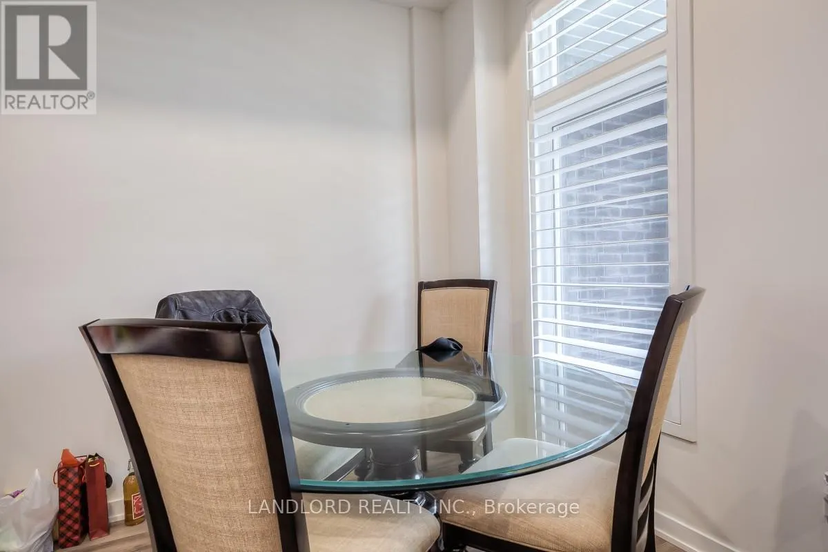 44 ARMILLO PLACE