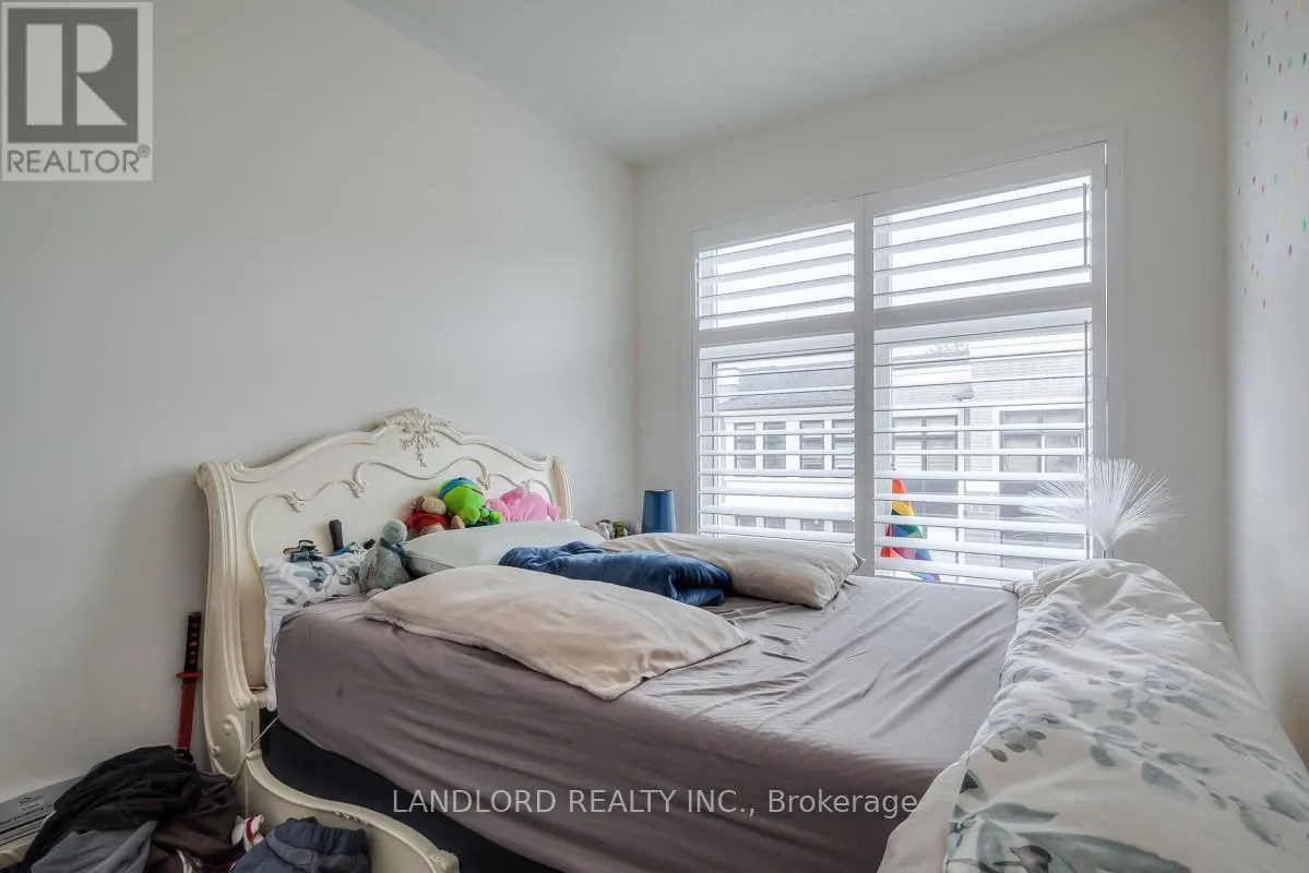 44 ARMILLO PLACE