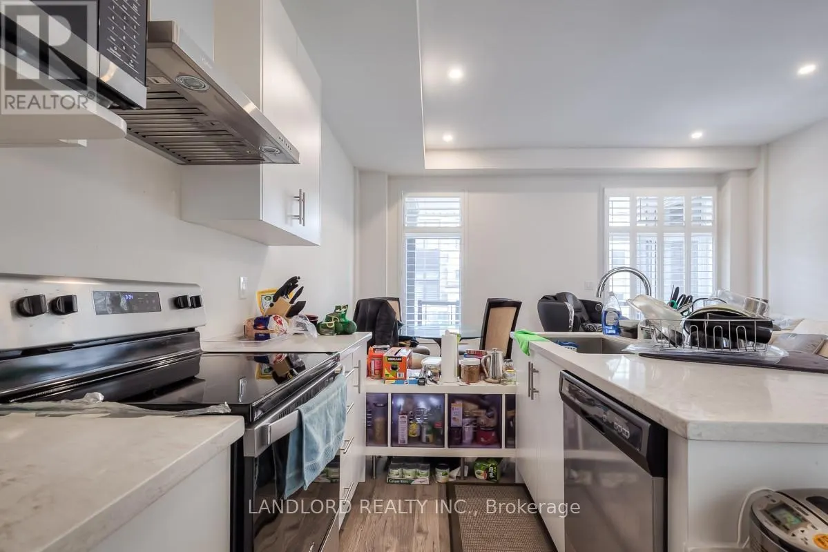44 ARMILLO PLACE