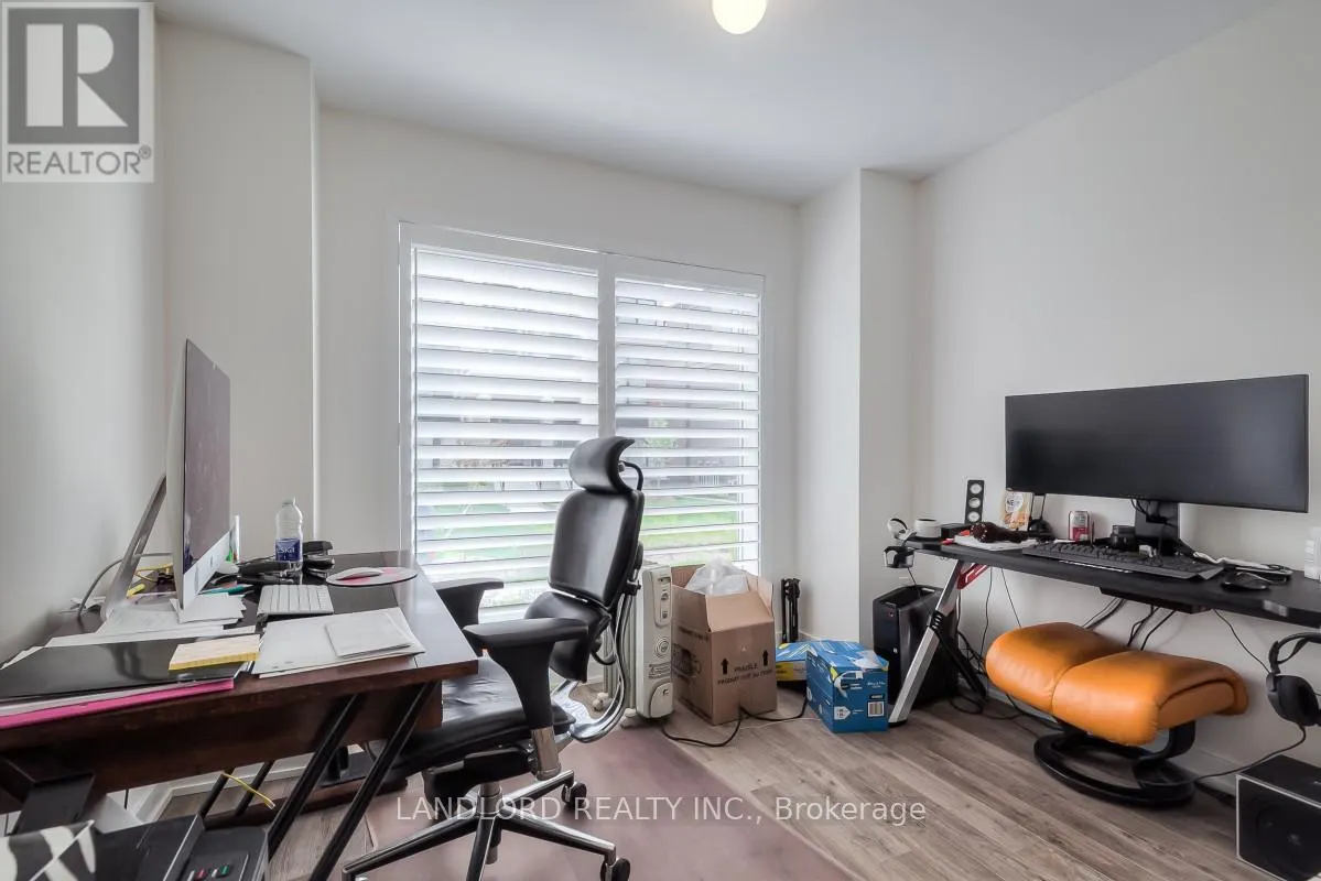 44 ARMILLO PLACE