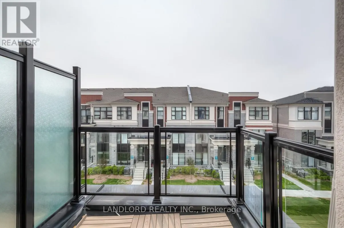 44 ARMILLO PLACE