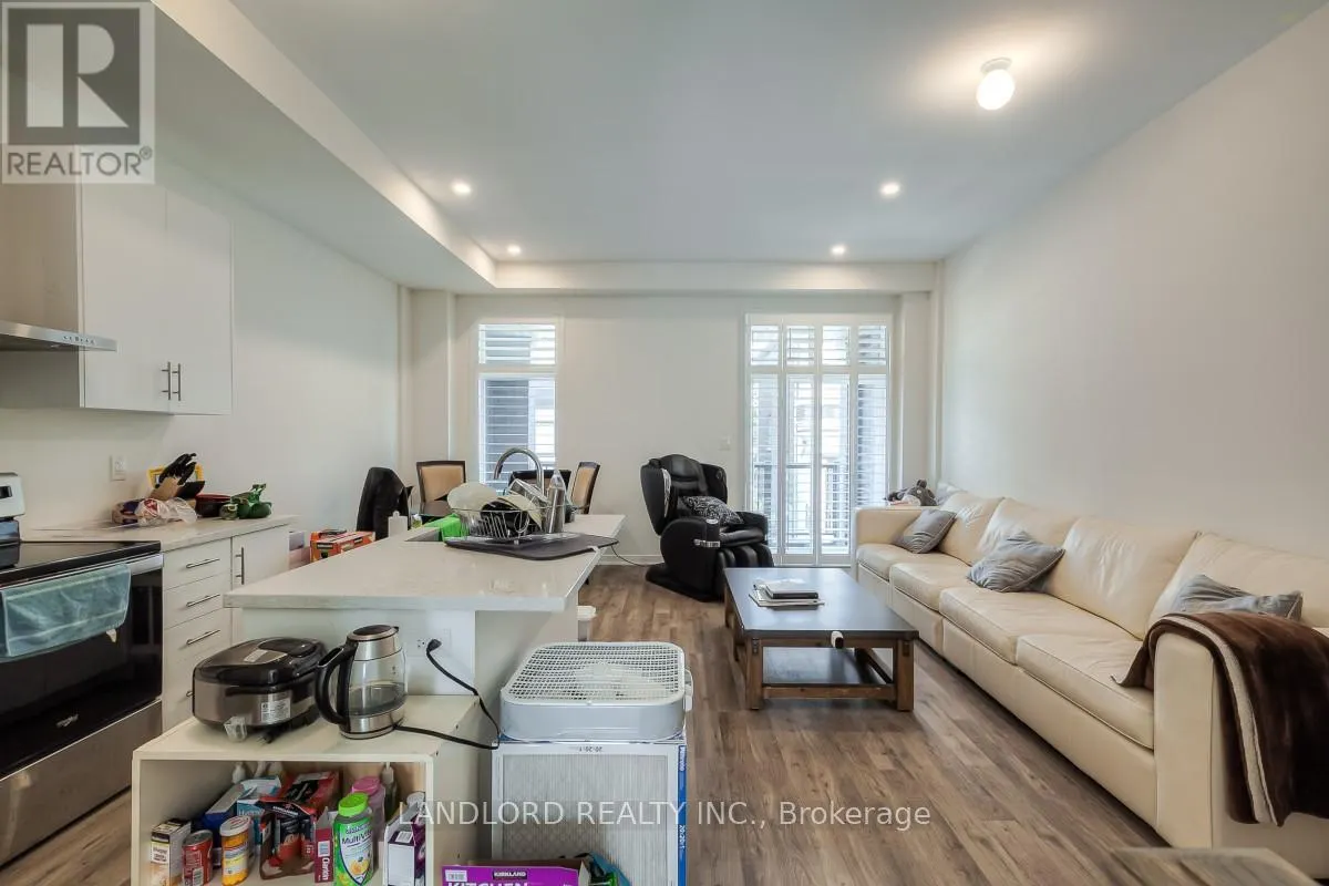 44 ARMILLO PLACE