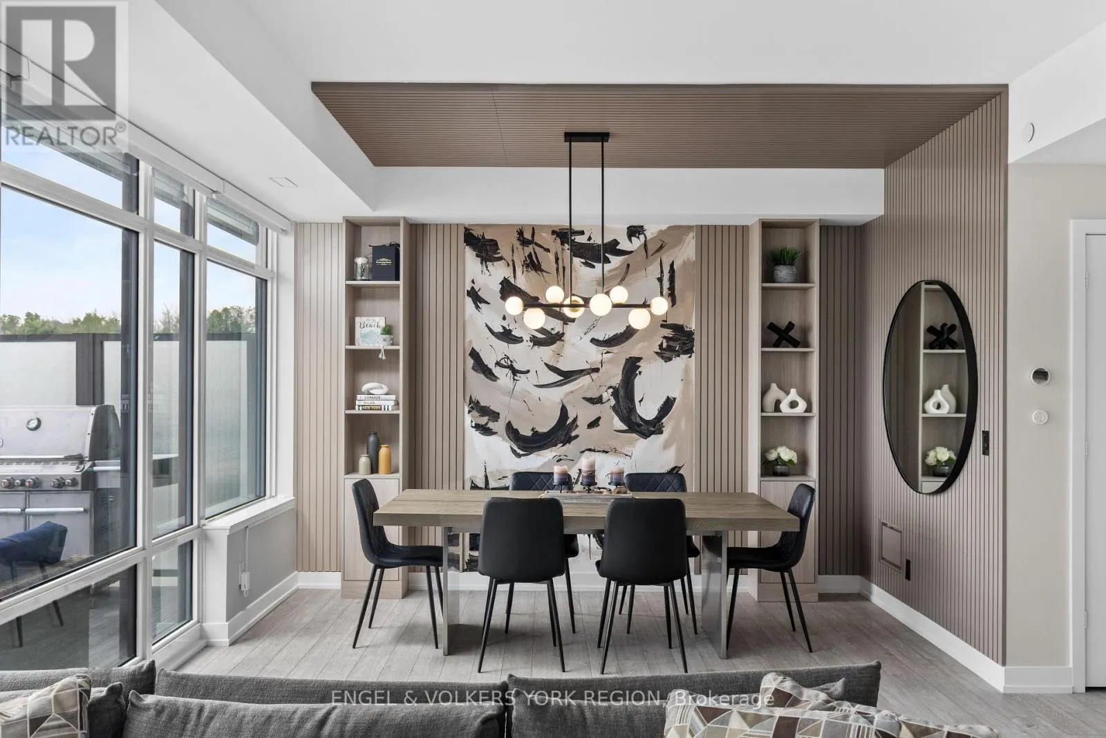 110 - 317 BROWARD WAY