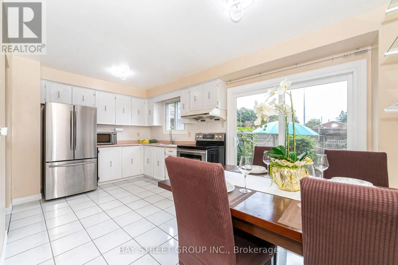 61 MABLEY CRESCENT