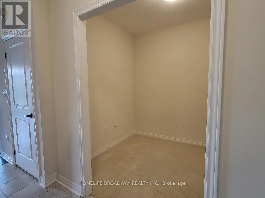 202 - 7768 KENNEDY ROAD