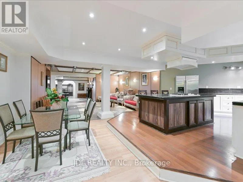 15 LAKE WOODS DRIVE