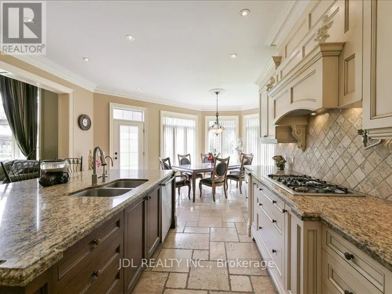 15 LAKE WOODS DRIVE