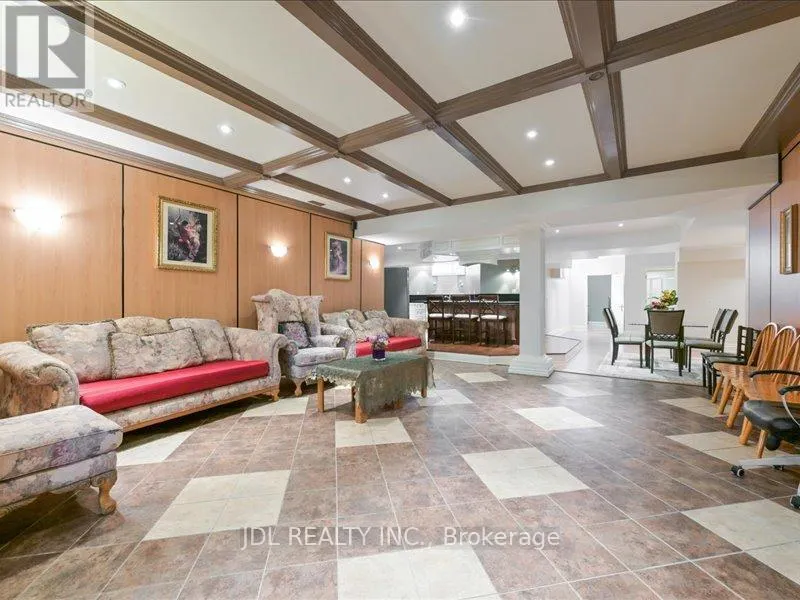 15 LAKE WOODS DRIVE