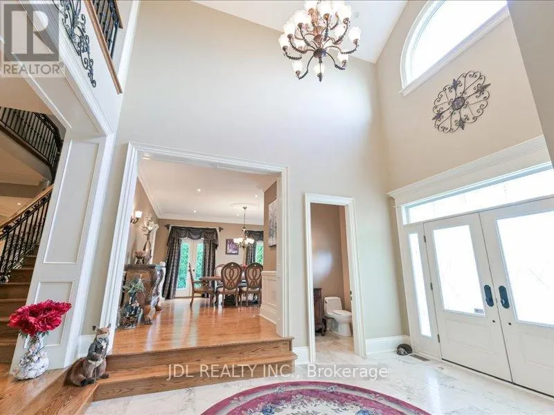 15 LAKE WOODS DRIVE