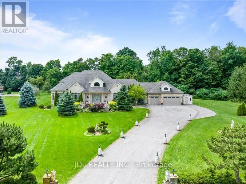 15 LAKE WOODS DRIVE